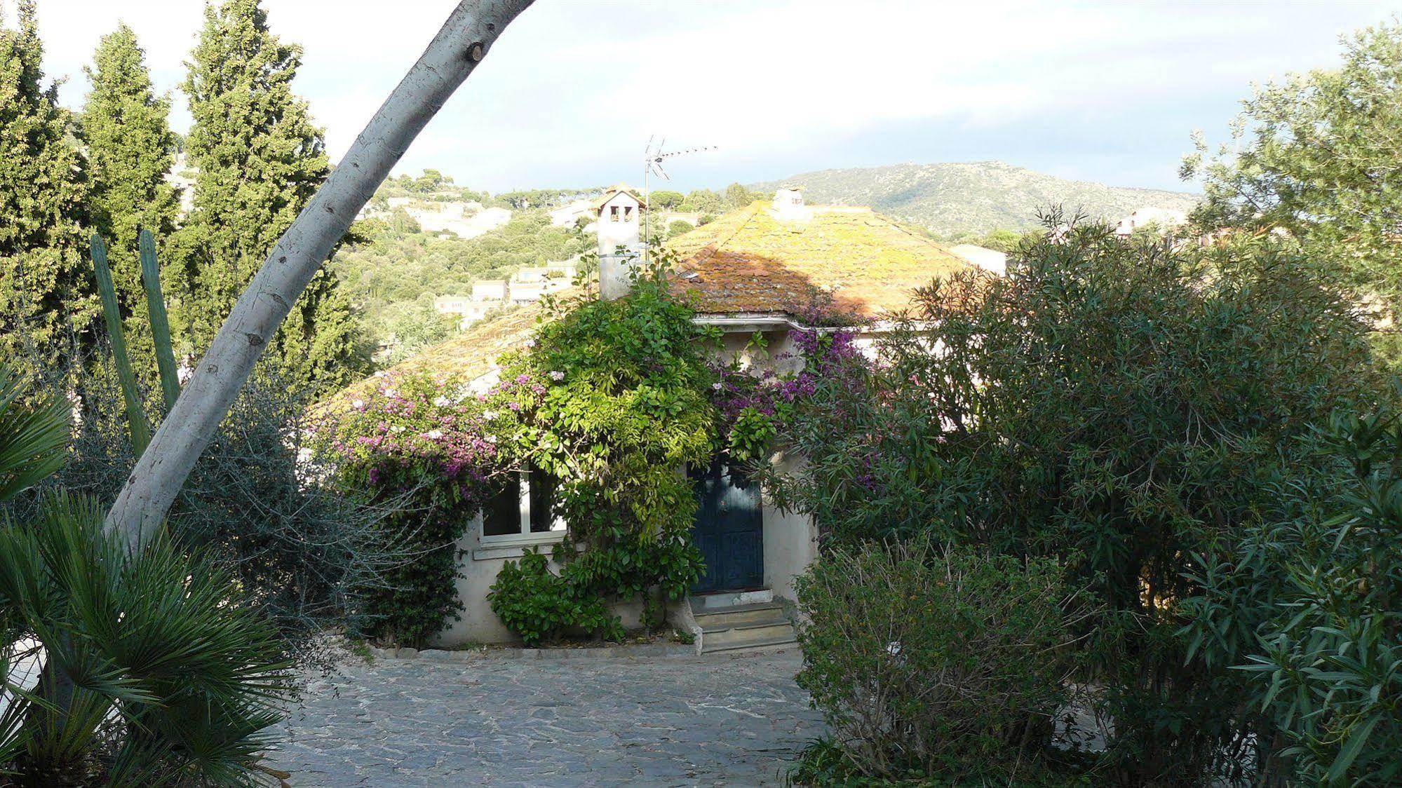Hôtel Paradis Bormes-les-Mimosas Buitenkant foto